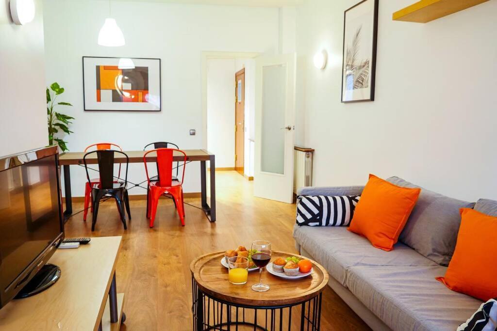 Stay U-Nique Apartments Lluca บาร์เซโลนา ภายนอก รูปภาพ