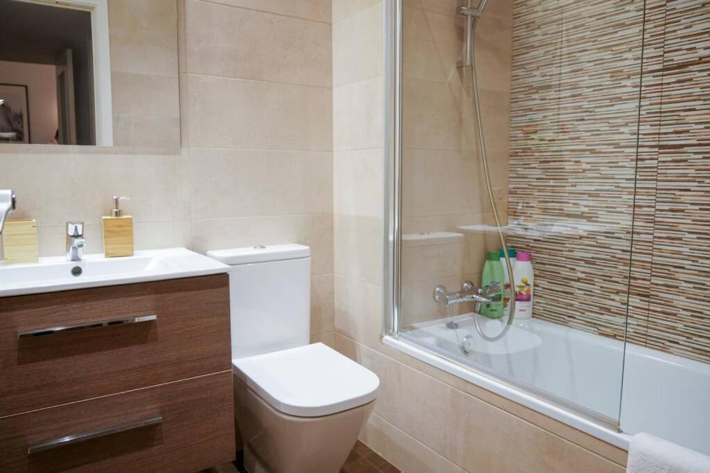 Stay U-Nique Apartments Lluca บาร์เซโลนา ภายนอก รูปภาพ